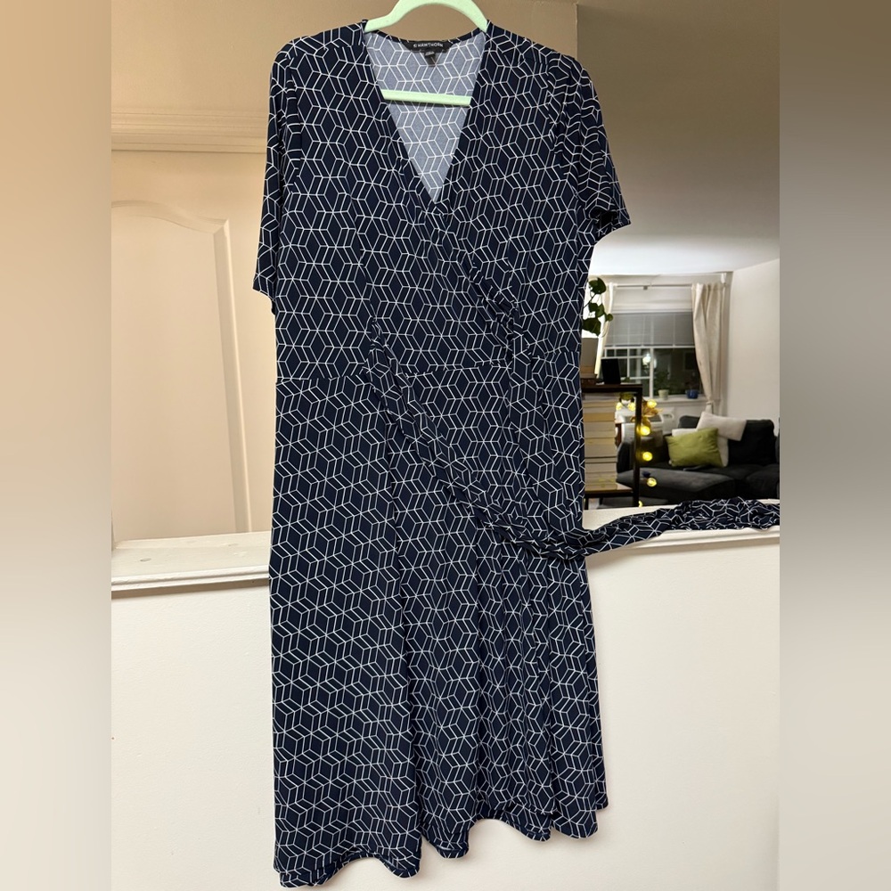 41 Hawthorn Navy and White Geometric Dress